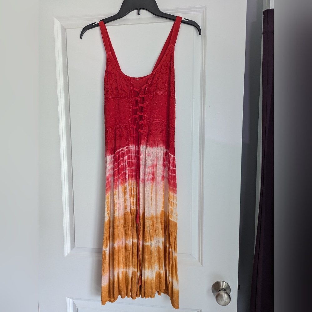 Elegant Red and Orange Tie-Dye Midi Dress